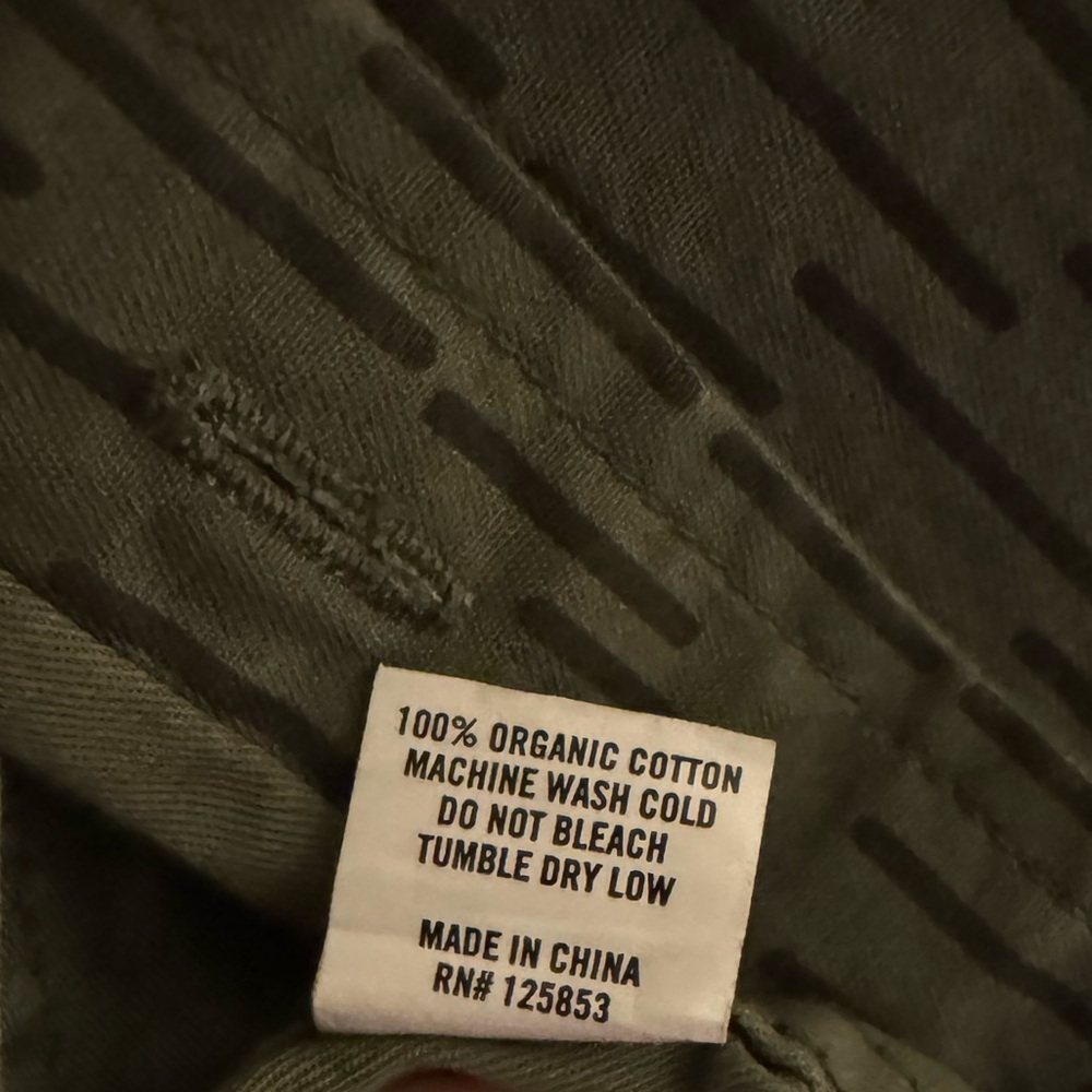 Men’s Taylor Stitch Button Down - Picture 3 of 3